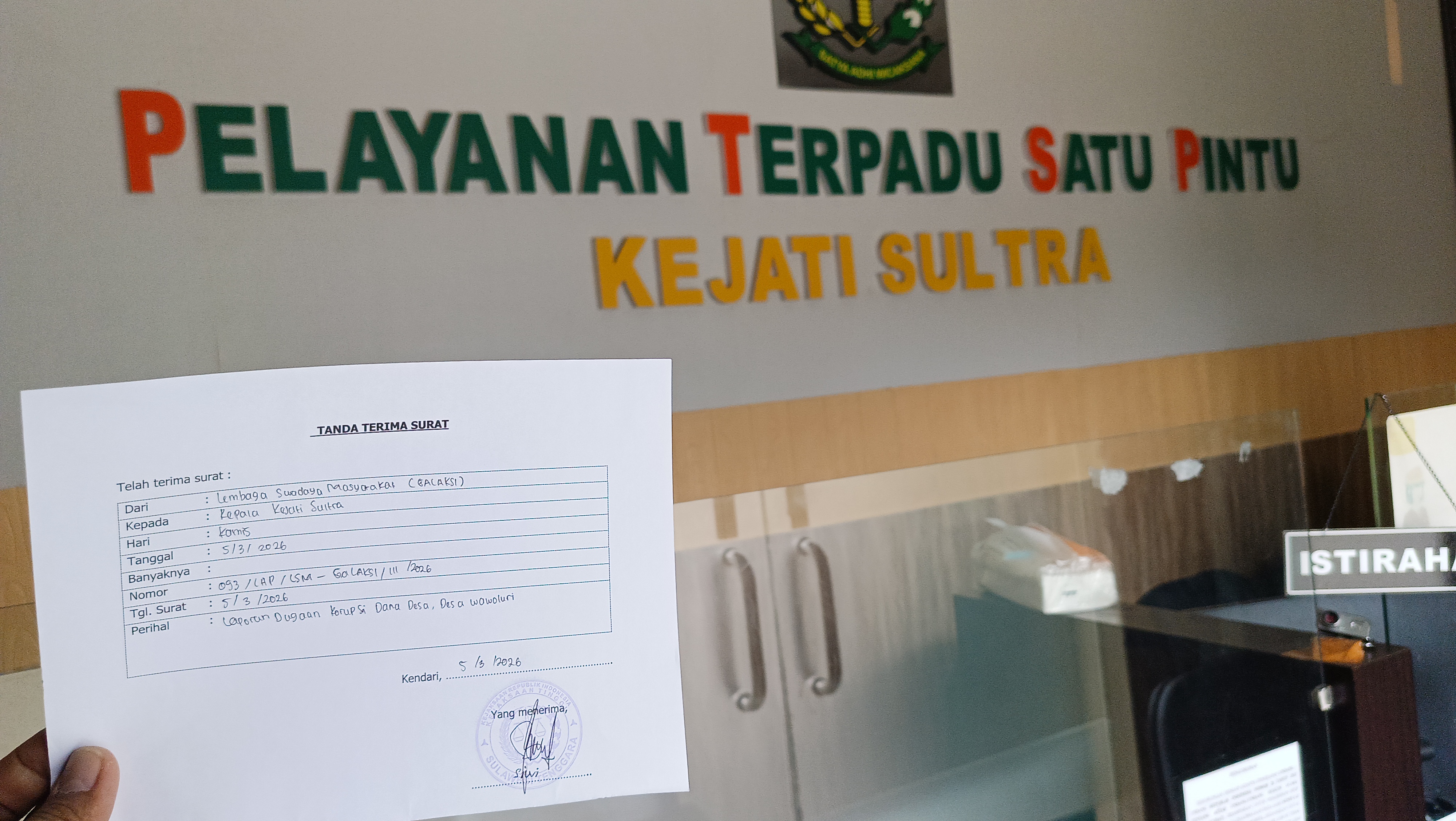 Diduga Ada Bau Korupsi Pengelolaan Dana Desa, Kades Wawoluri di Laporkan di Kejati Sultra