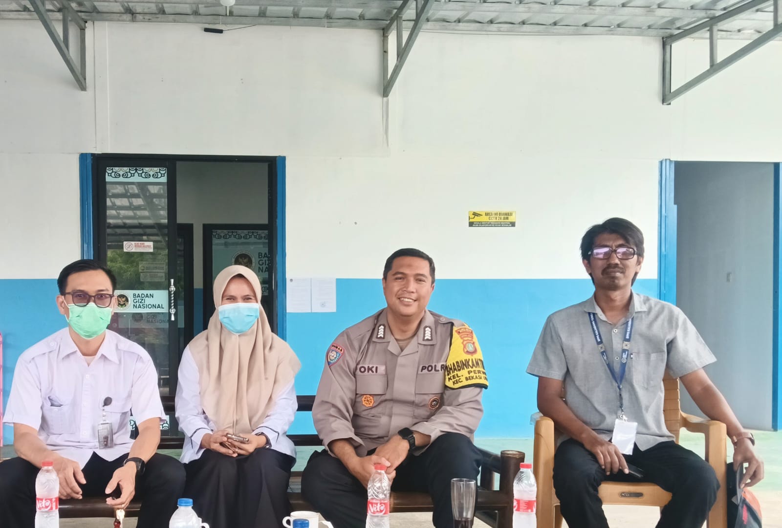 Sambangi Kawasan Perwira Jaya, Bhabinkamtibmas Bekasi Utara Ajak Warga Proaktif Jaga Harkamtibmas