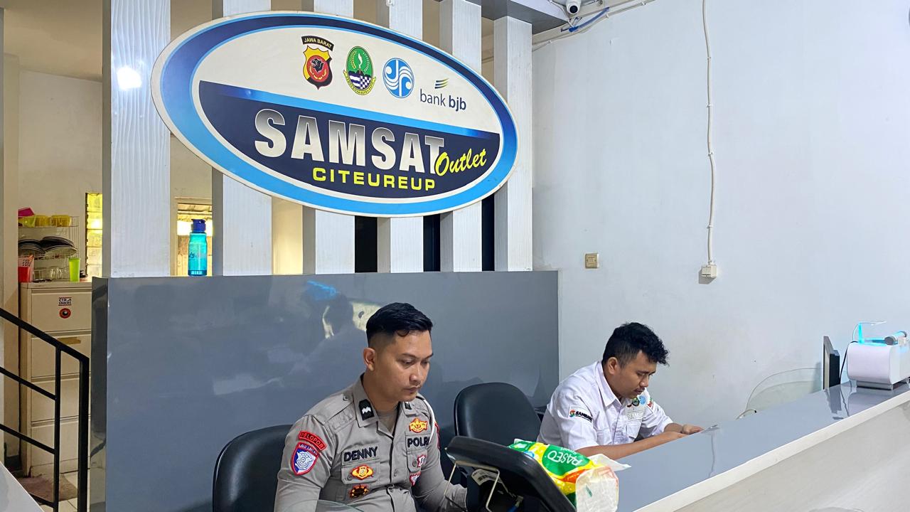Samsat Outlet Citeureup Siap Berikan Pelayanan Untuk Masyarakat Yang Ingin Bayar Pajak Kendaraan Bermotor Tahunan