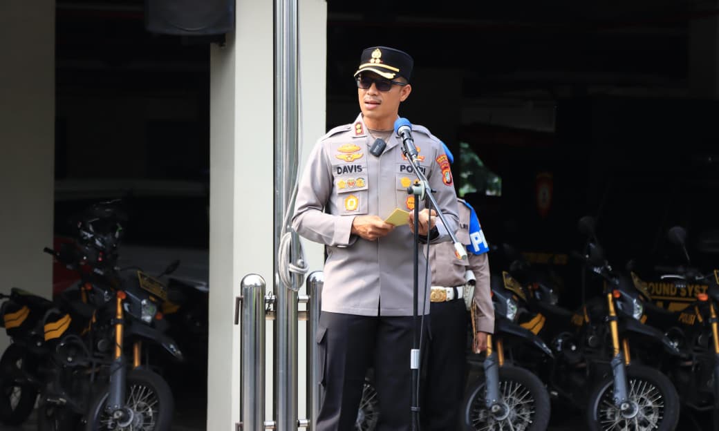 Polres Metro Bekasi Kota Gelar Apel Siaga Dan Patroli Gabungan Jelang Laga Persib vs Persija, Pastikan Kamtibmas Kondusif Meski Hari Libur
