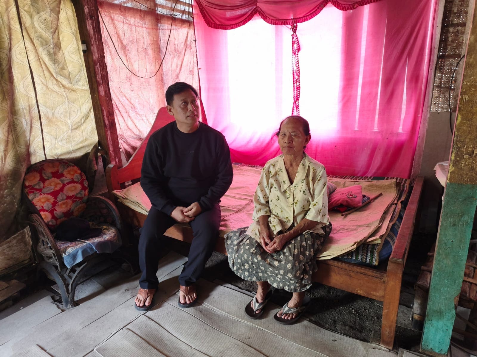 Mendukung Program Bedah Rumah ! Hery Suyatnoko Legislator Fraksi Nasdem Aktif Turun ke Desa-Desa Lor Kali
