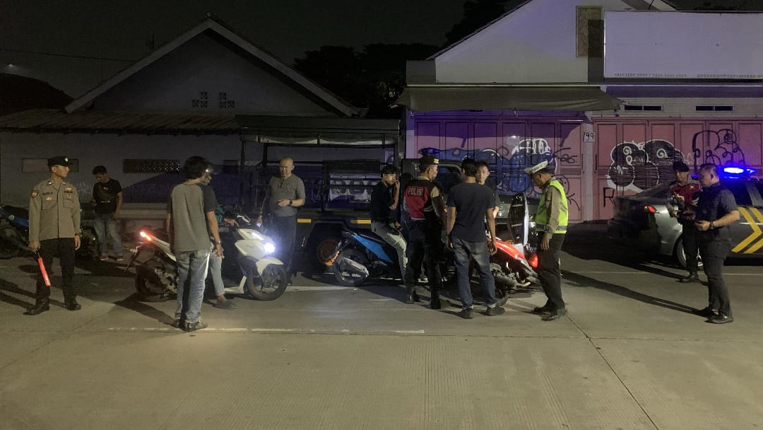 Intensifkan Patroli Dini Hari, Kapolsek Tegaskan Komitmen Jaga Kondusivitas Kamtibmas
