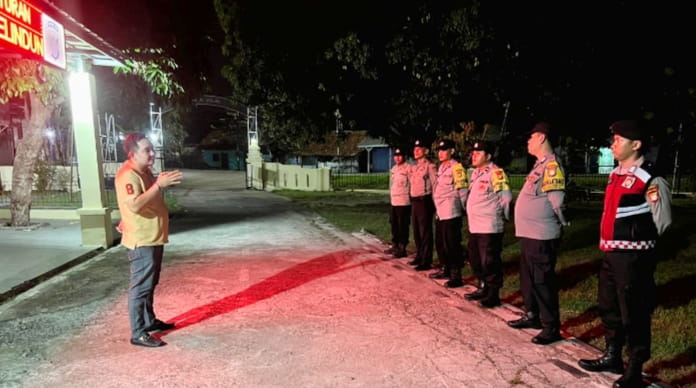 Siaga Tanpa Lelah Kanit Reskrim Polsek Pebayuran Pimpin Apel Malam Demi Keamanan Warga