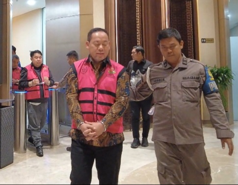 Kejaksaan Agung RI Menetapkan dan Melakukan Penahanan Terhadap 4 Orang Tersangka Perkara Penyimpangan IUP di Kalimantan Barat 2017-2025.