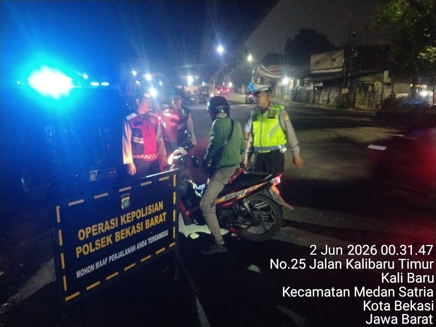 Intensifkan Patroli Dan Razia Stasioner, Polsek Bekasi Barat Cegah Kejahatan Jalanan Dan Tawuran