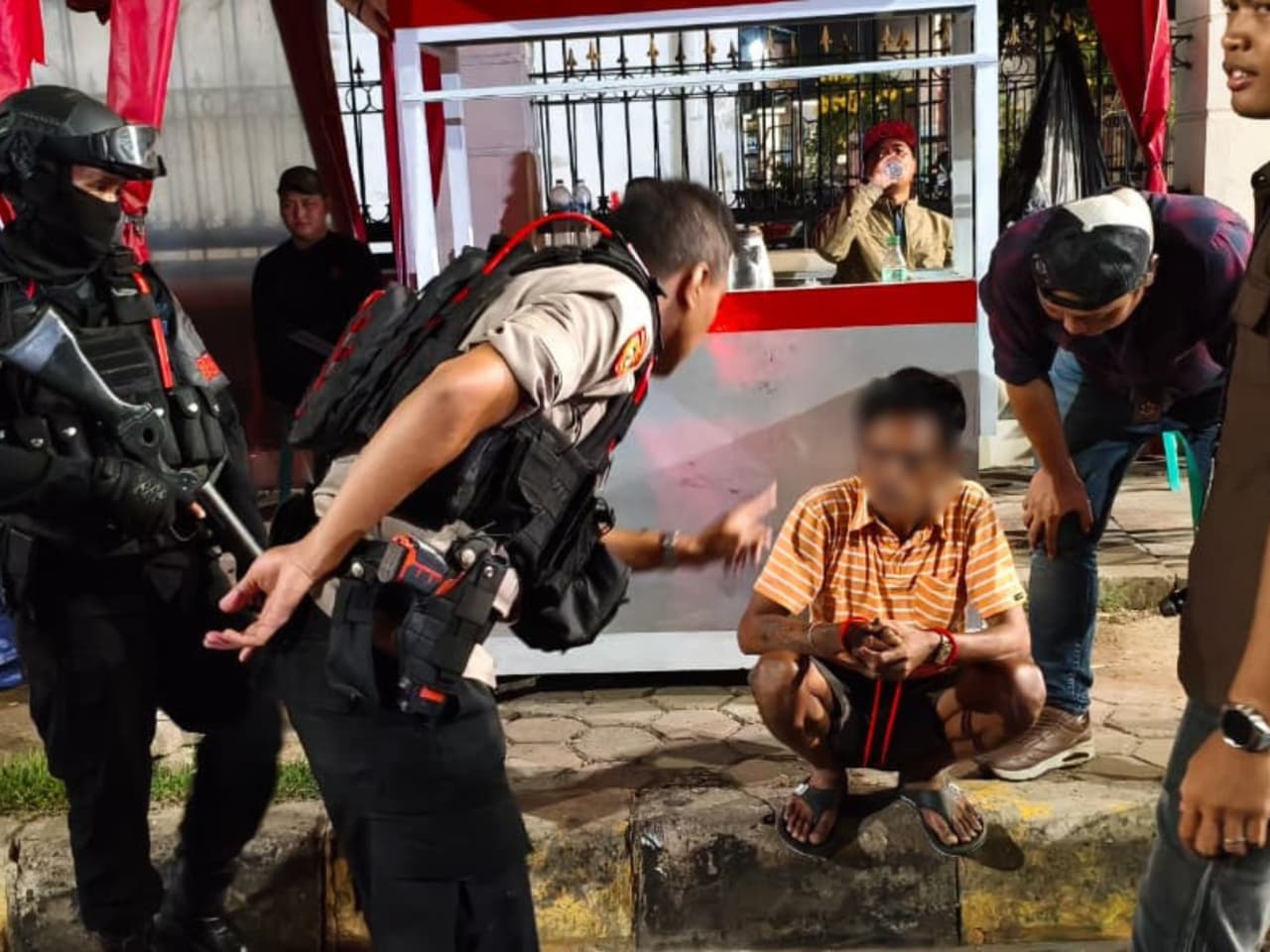 Patroli Brimob PMJ Dan Polres Amankan 3 Terduga Pengguna Sabu Saat Patroli Dini Hari di Jakarta Utara