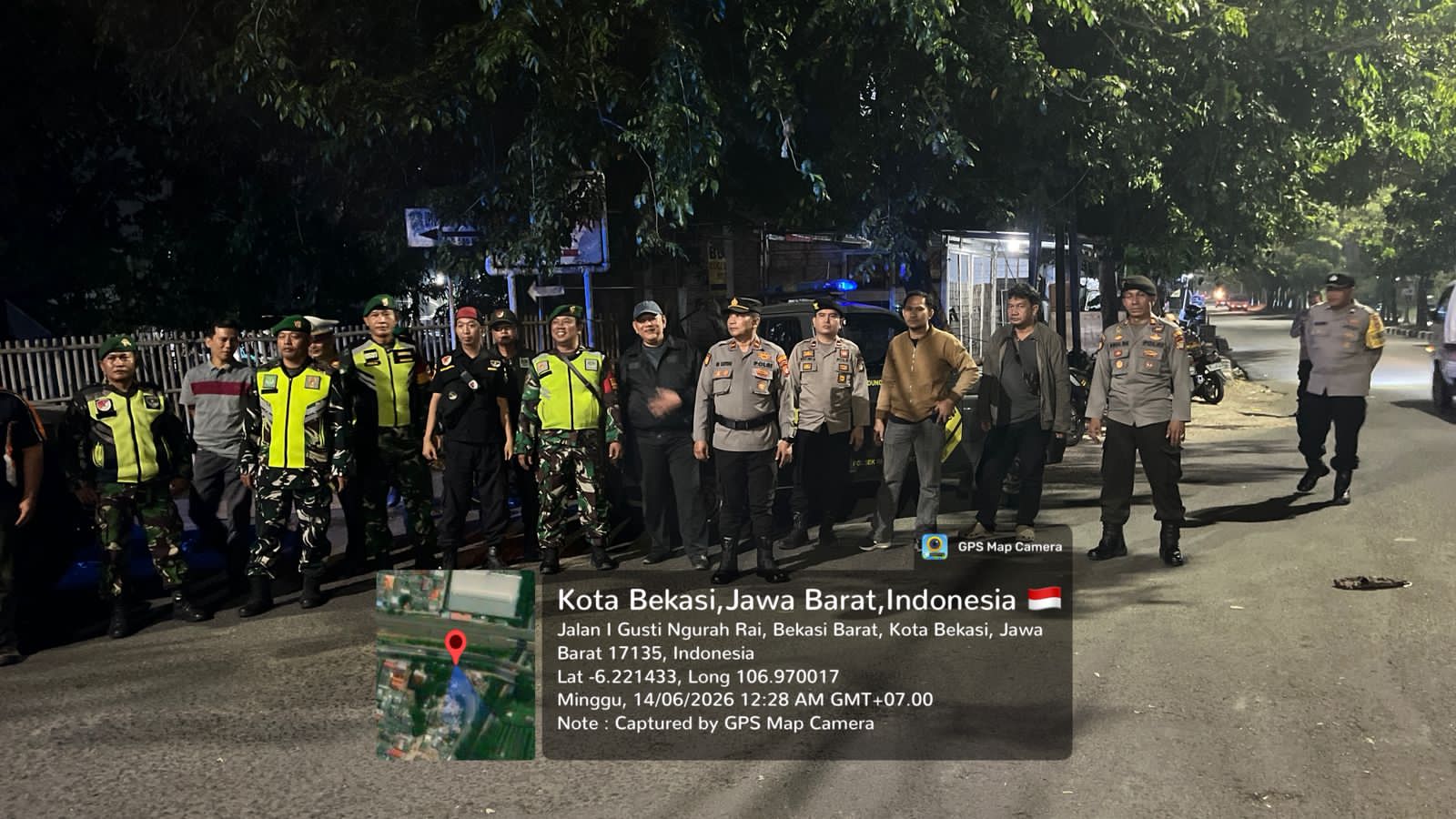 Jaga Jakarta On The Spot: Kapolsek Bekasi Barat Pimpin Patroli Gabungan Dan Razia Stasioner
