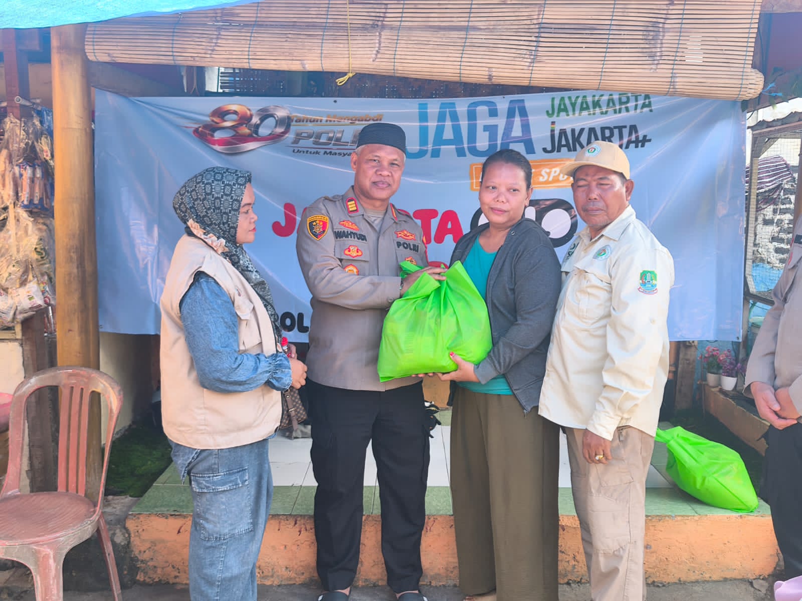 Kapolsek Bekasi Barat Ajak Warga Aktifkan Siskamling Dan Cegah Tawuran Remaja Melalui Program Jakarta On The Spot