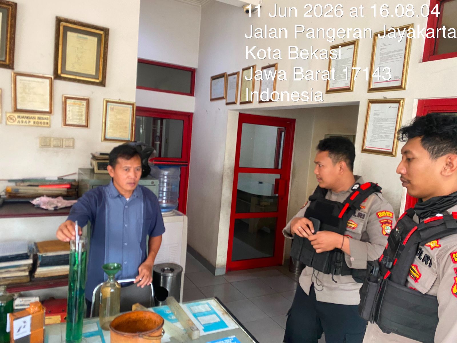 Antisipasi Gangguan Kamtibmas di SPBU, Tim Perintis Presisi Polres Metro Bekasi Kota Gelar ‘Jaga Bekasi On The Spot’