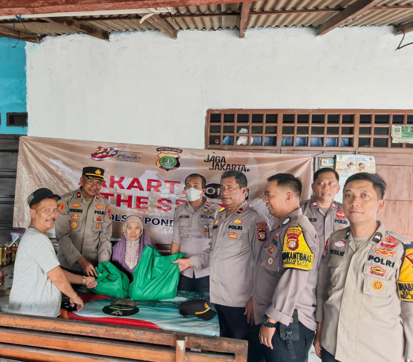 Bangun Kamtibmas Dari Lingkungan, Polsek Pondok Gede Gelar Jaga Bekasi On The Spot di Pondok Melati