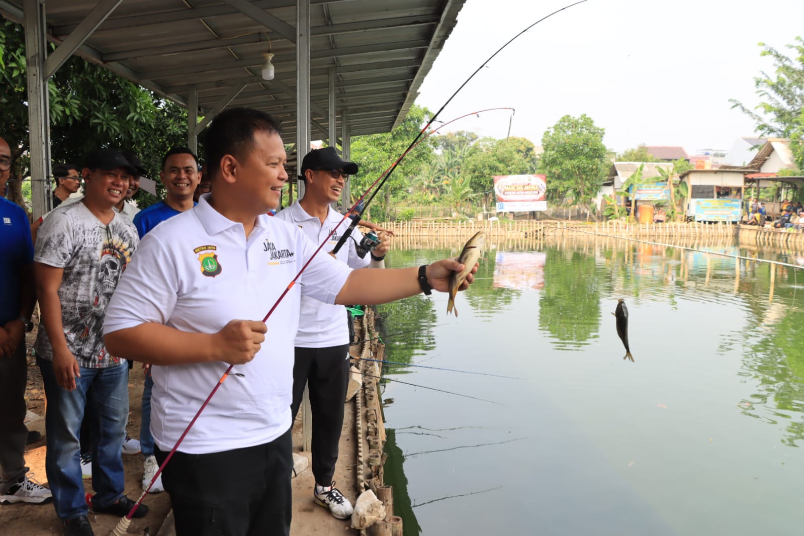Sambut HUT Bhayangkara ke-80, Kapolres Dan Wakapolres Bekasi Kota Serap Aspirasi Lewat Lomba Mancing