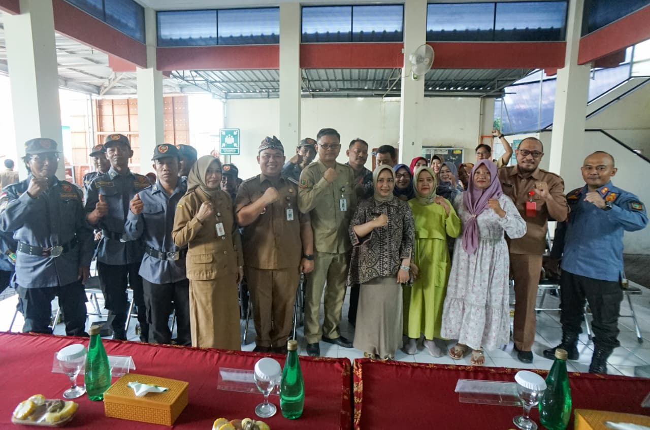 Satlinmas Jadi Garda Deteksi Dini, Wali Kota Ajak Warga Jaga Kondusivitas Kota