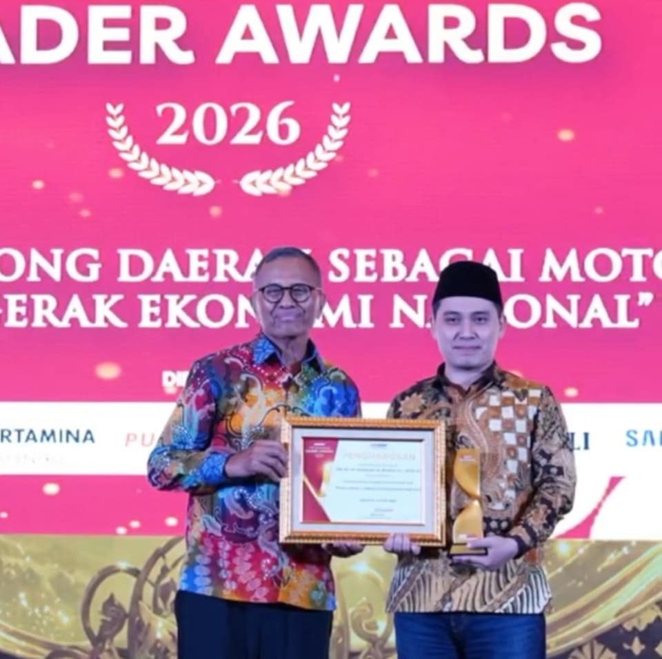 Bupati Mojokerto Gus Barra Raih Penghargaan Disway Top Regional Leader Awards 2026