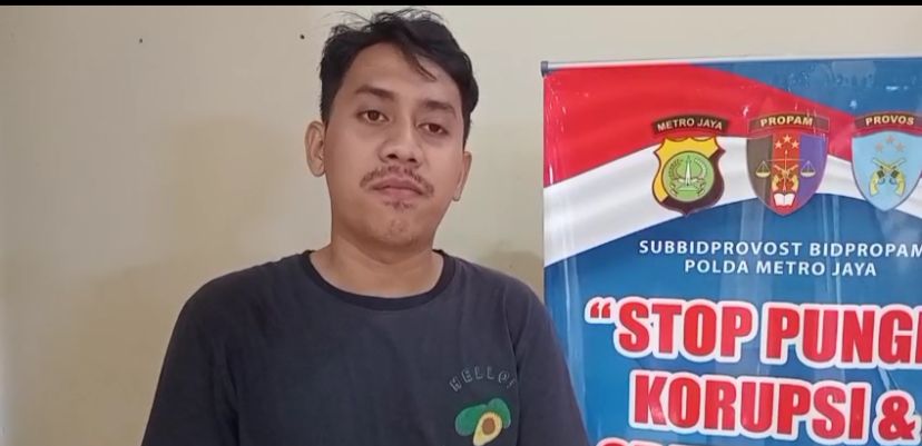 Urus Pajak Tahunan, Warga Akui Pelayanan Samsat Ciputat Cepat Dan Transparan