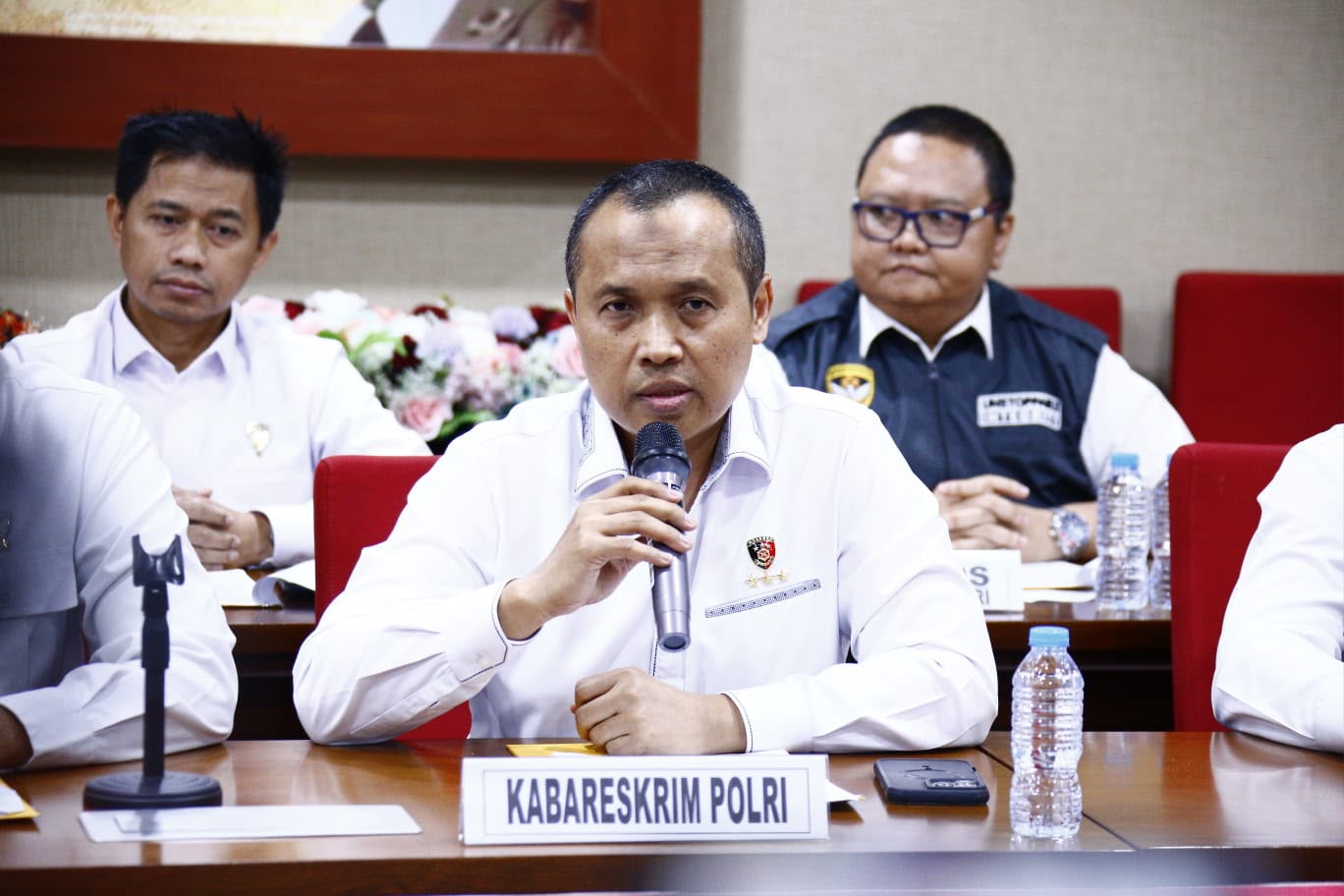 Bareskrim Polri Tingkatkan Dugaan Korupsi dan TPPU Pengadaan Batu Bara PLTU ke Tahap Penyidikan, Kerugian Negara Diduga Capai Rp5 Triliun.