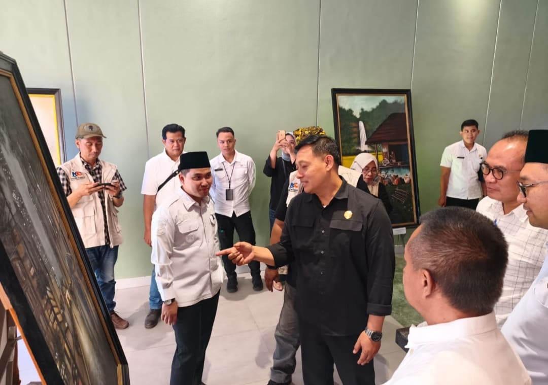 Pameran Lukisan dan Fotografi Dibuka Dua Kepala Daerah Mojokerto, Mendapat Apresiasi Para Legislator