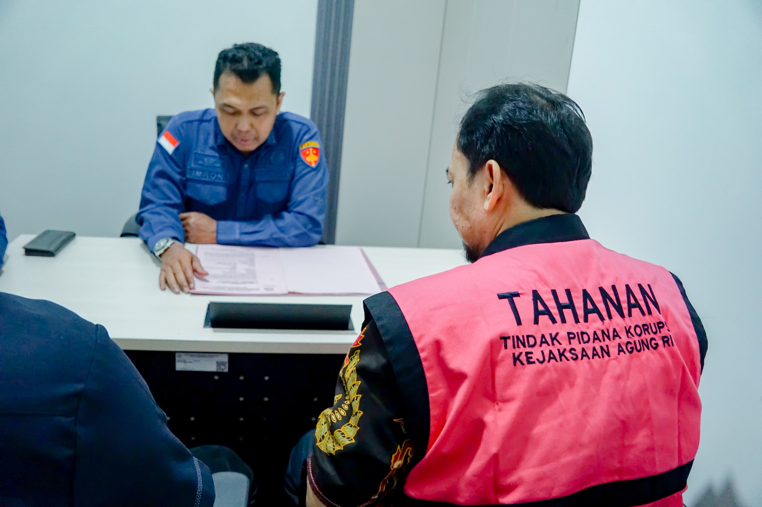 Babak Baru Skandal Suap Hakim: Berkas Lengkap, Tim Jam Pidsus Siap Seret AW ke Pengadilan Tipikor.