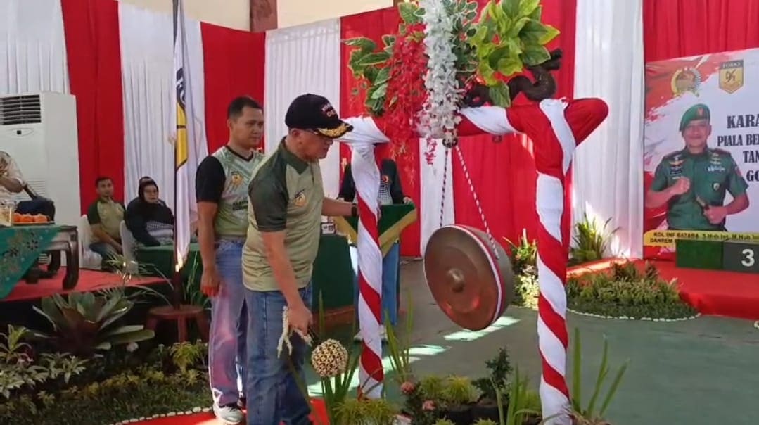 Wujud Pembinaan Generasi Muda, Kolonel Inf Batara Buka Kejuaraan Karate Open Turnamen Piala Bergilir Danrem 082/CPYJ