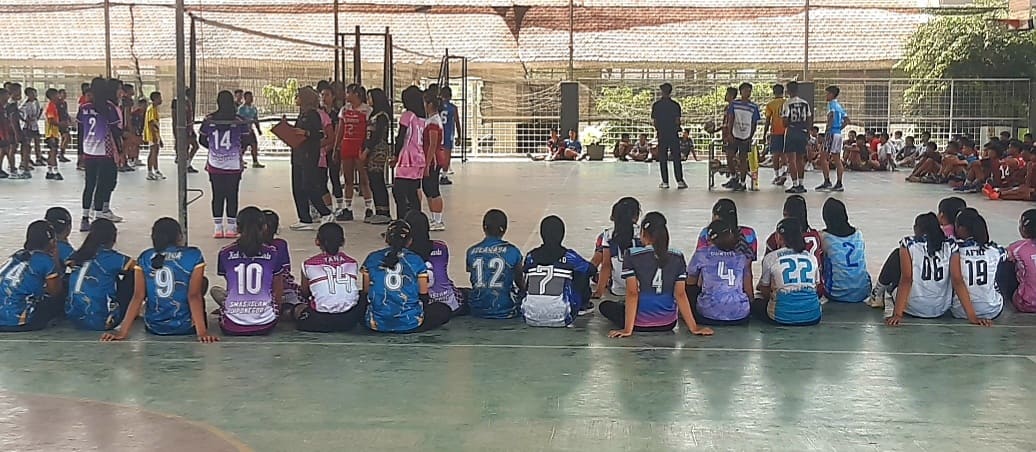 Ratusan Pelajar Ikuti Seleksi Bola Voli POPDA di SMAN 1 Bangsal