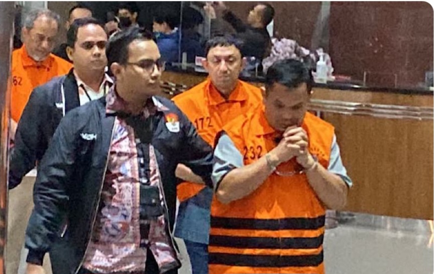 KPK Resmi Tetapkan 8 orang Tersangka OTT ATR/BPN Terkait Pengurusan HGB di Bogor , Uang Ratusan Miliar di 20 Koper Disita.