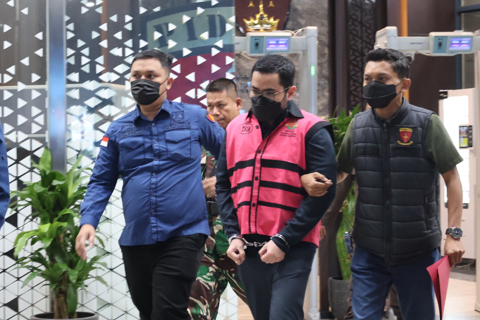 Kejaksaan Agung Tetapkan Tersangka Direktur Utama PT CNI Perkara Tata Kelola Komoditas Nikel,Kerugian Negara Capai Rp401 Miliar.