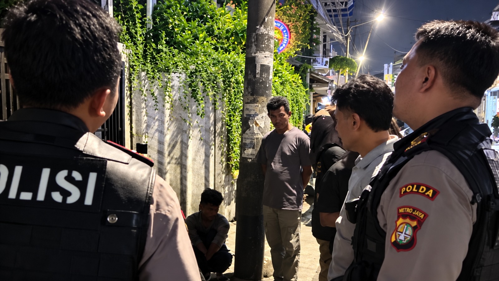 Polda Metro Jaya Respon Cepat Laporan Warga,Berhasil Cegah Tawuran di Bassura 20 Pemuda Diamankan.