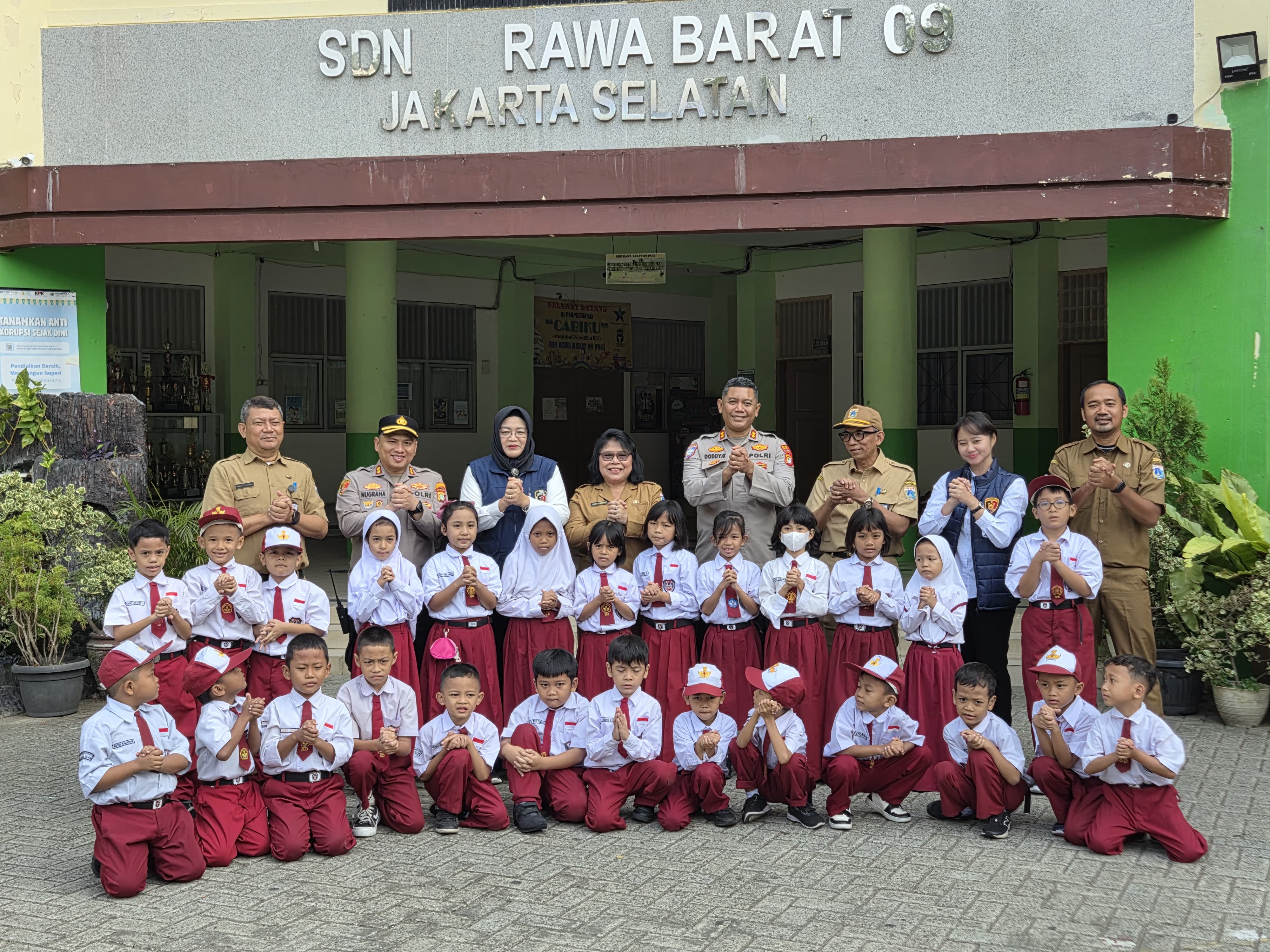 Polisi Peduli Pendidikan, Polda Metro Jaya Cegah Perundungan dan Lindungi Anak di Sekolah.